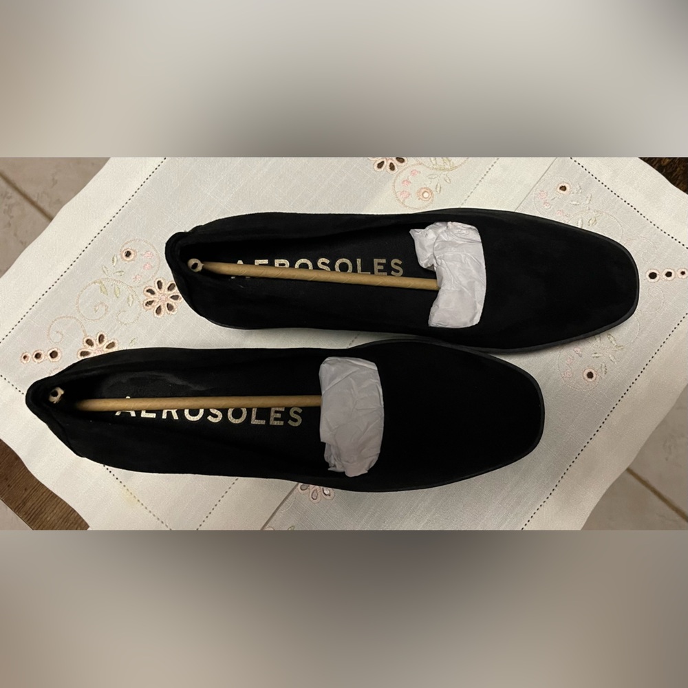 NEW!  Aerosoles Cowley Black Faux Suede - 808 Size 8.5M Womens